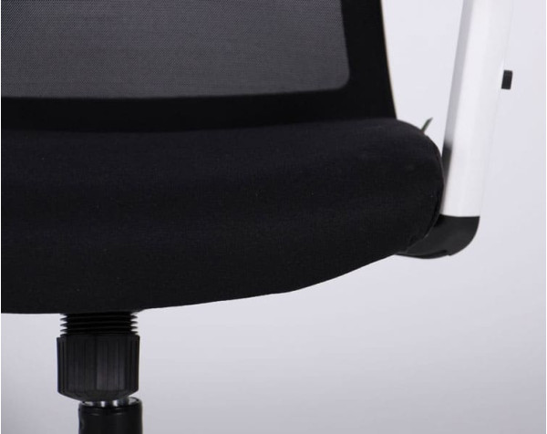 Крісло АМФ Uran White HR сидіння Сідней-07/спинка Сітка HY-100 Чорна-9