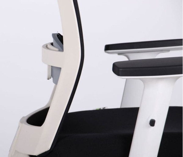 Крісло АМФ Uran White HR сидіння Сідней-07/спинка Сітка HY-100 Чорна-11