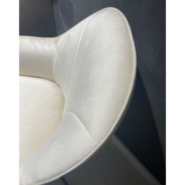 Стілець Impulse Lola Молочний Велюр-10