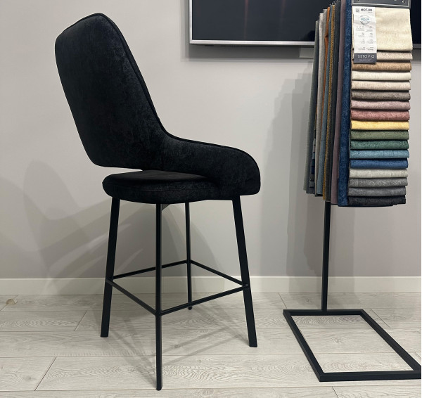 Напівбарний стілець Impulse Plus Sophie Чорний-4