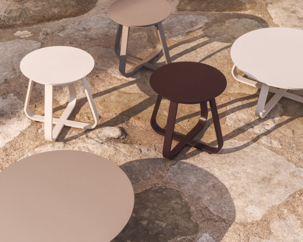 Садовый журнальный столик La Forma Tamaris O00663RR12 Бежевый Ø 48 см-3