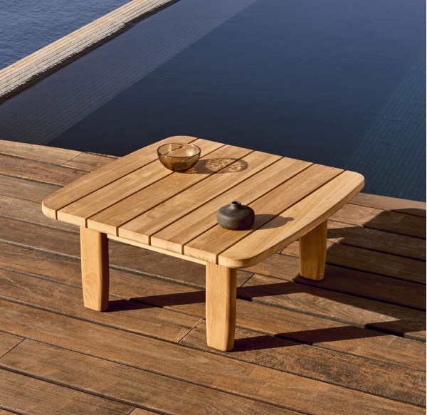 Журнальний столик La Forma Tirant J0400036MM47-0