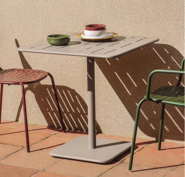 Вуличний стіл La Forma Brai T00100RR12 Бежевий 70х70 см-0