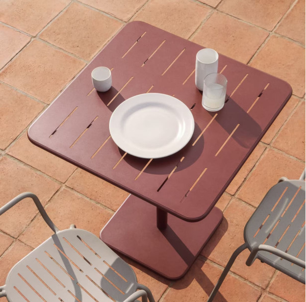 Уличный стол La Forma Brai T00100RR59 Бордовый 70х70 см-0