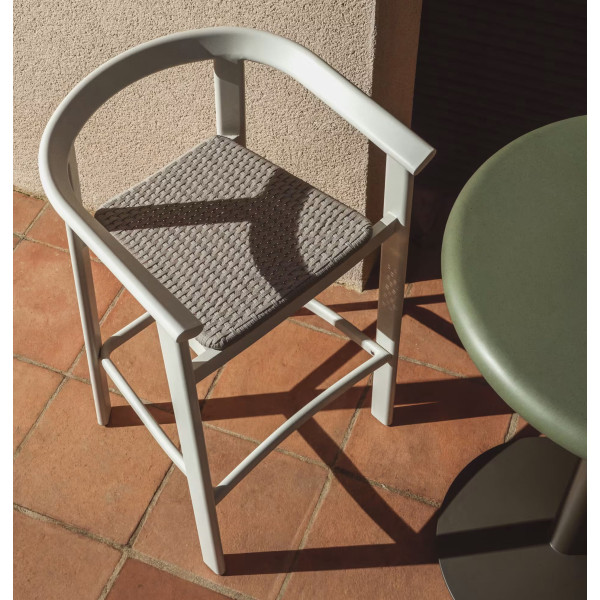 Барный стул La Forma Erice O00309RO39 Экрю-2