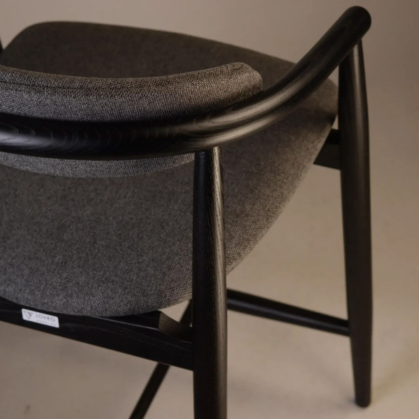 Полубарный стул Lovko Mamont Soft Черный/Austin 19-6