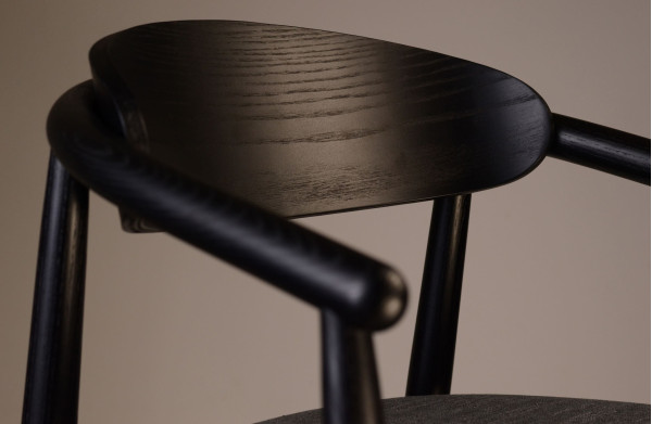 Полубарный стул Lovko Mamont semi-soft Черный/superior 19-6