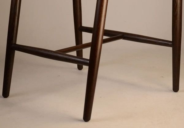 Полубарный стул Lovko Mamont Темный орех/superior 02-7