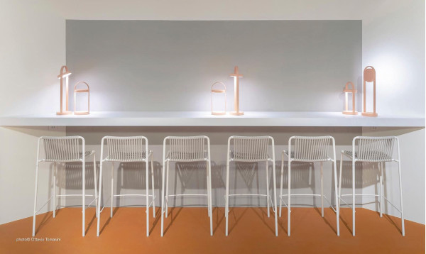 Напівбарний вуличний стілець Pedrali Tribeca 3667/BI200E Білий-7