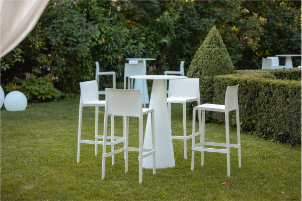 Полубарный уличный стул Pedrali Volt 677/BI Белый-8