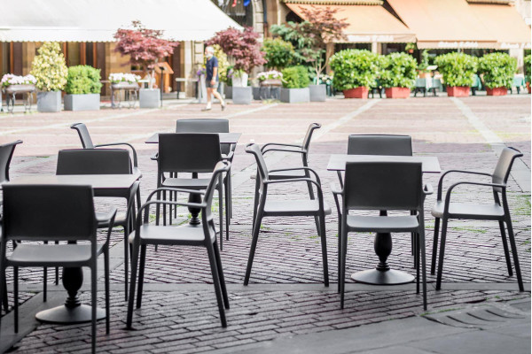 Пластиковый стул Pedrali Ara 315/GA Серый-9