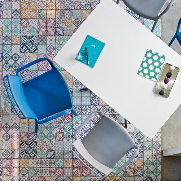 Пластиковый стул Pedrali Ara 315/GC Серый-9