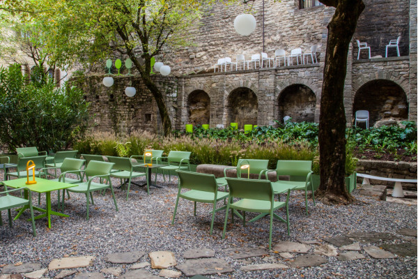 Крісло пластикове Pedrali Ara 316/VS зелене для тераси-9