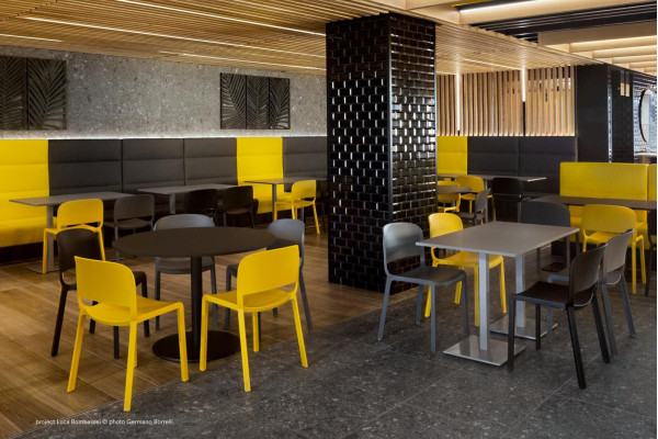 Пластиковый стул Pedrali Dome 260/NE Черный-13