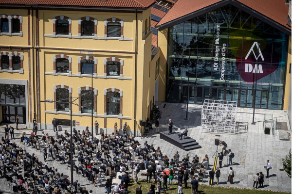 Пластиковий стілець Pedrali Dome 261/BE Сірий-14