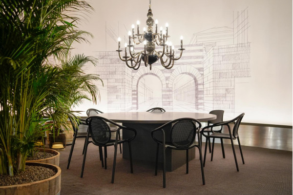 Пластиковий стілець Pedrali REMIND 3735/NE Чорний-11