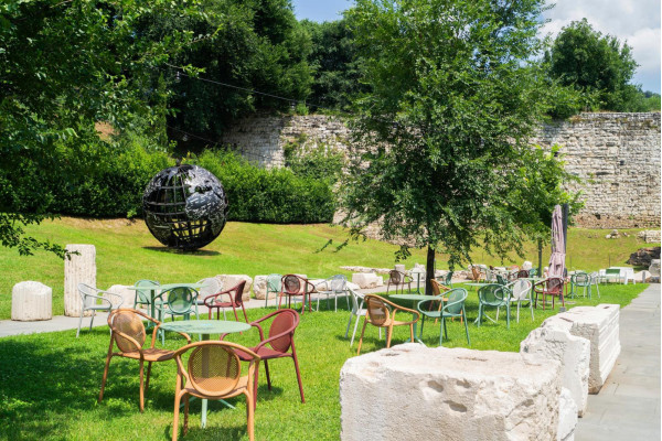 Пластиковый стул Pedrali REMIND 3735/TE Оранжевый-9