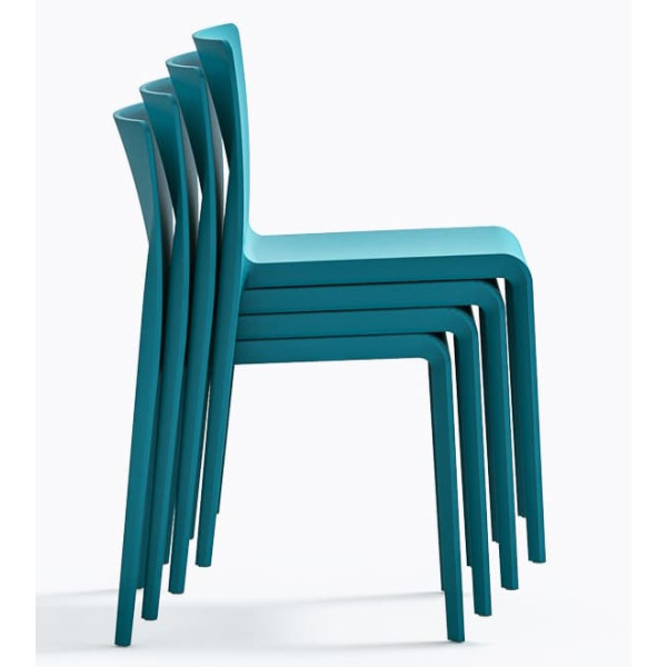 Пластиковий стілець Pedrali Volt 670/BL Синій-5
