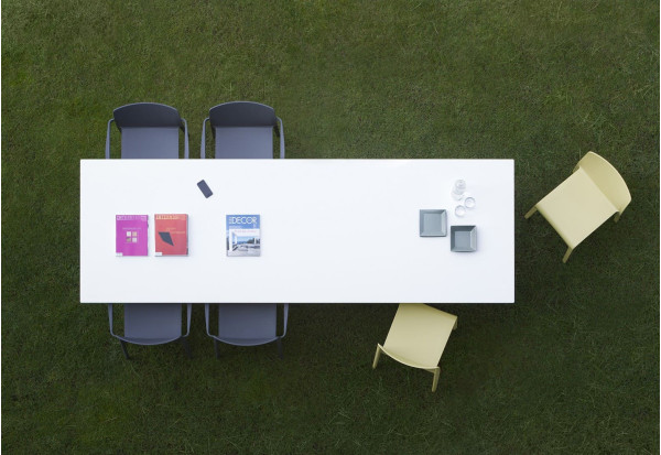 Пластиковый стул Pedrali Volt 670/NE Черный-10