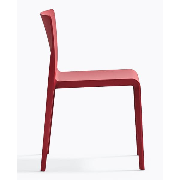 Пластиковий стілець Pedrali Volt 670/RO Червоний-2