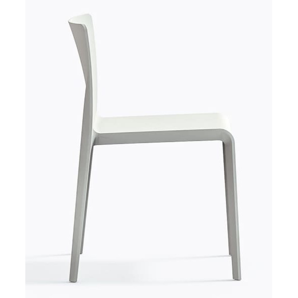 Пластиковий стілець Pedrali Volt 670/BI Білий-2