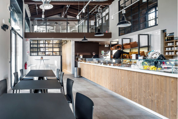 Пластиковый стул Pedrali Volt 670/NE Черный-15