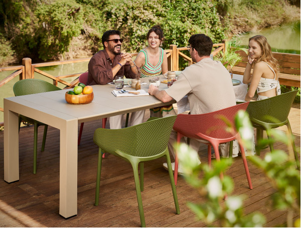 Стілець пластиковий Siesta Sky Pro Чорний (Black)-20