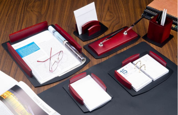 Настольный набор для руководителя Bestar 7 предметов Красное дерево 7184HDU Настольный набор для руководителя Bestar 7 предметов Красное дерево 7184HDU-0