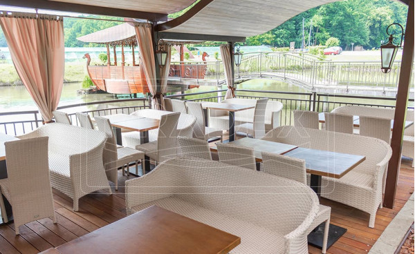 Диван з ротанга Pradex Парадіз тримісний Бежевий-1