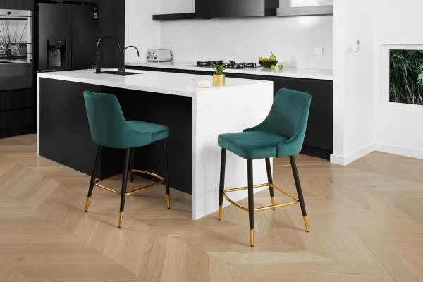 Напівбарний стілець Vetro Mebel B-128 Смарагдовий вельвет-1