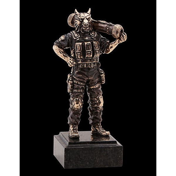 Статуэтка бронзовая Vizuri (Визури) Непокоренный P04-0